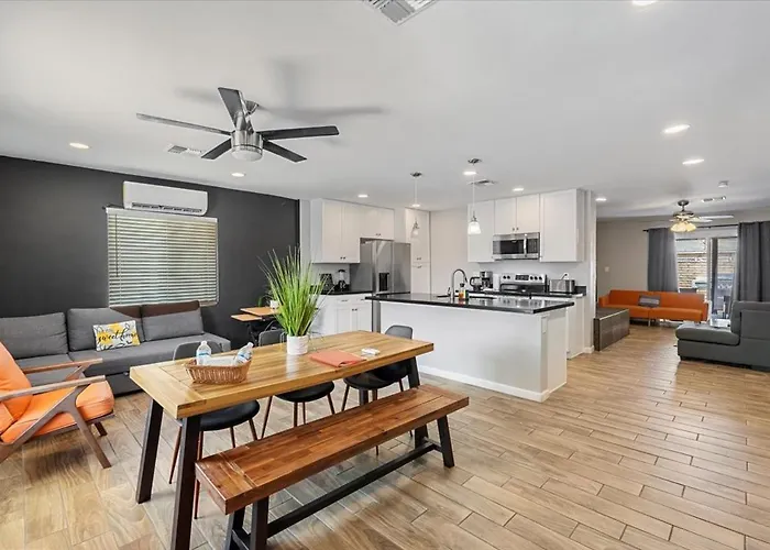 Apartment Modern Midtown Home-unit A *