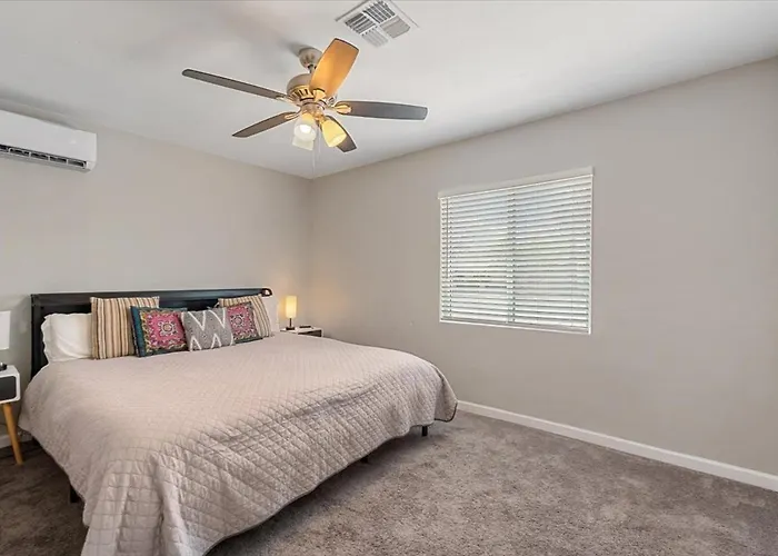 Apartment Modern Midtown Home-unit A *